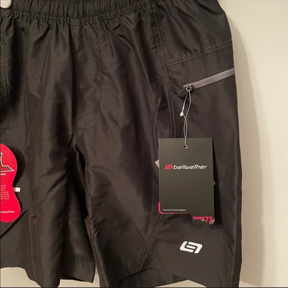 Bellwether cycle shorts. - Picture 3 of 7